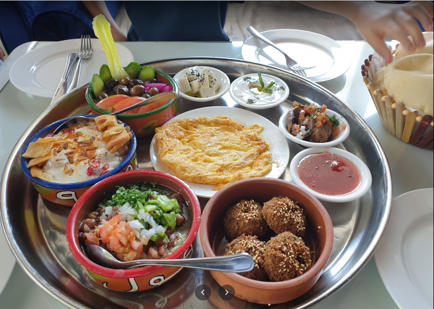 مطعم البيسانة كتارا في الدوحة
