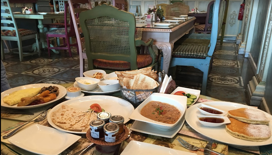 مطعم شكسبير إند كو الدوحة