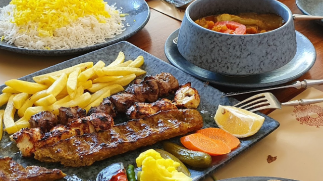 مطعم حدائق شيراز الدوحة ( الاسعار + المنيو + الموقع )