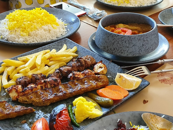 مطعم حدائق شيراز الدوحة