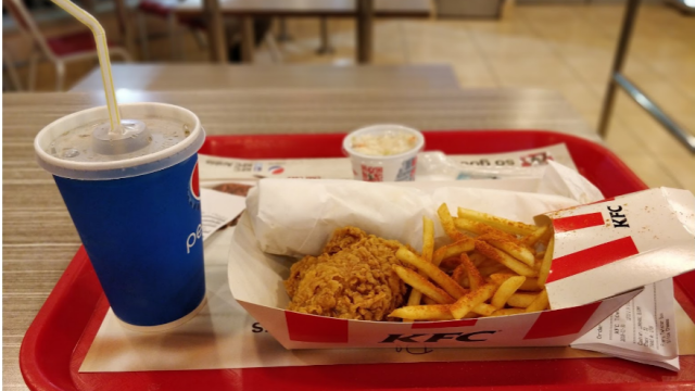 مطعم دجاج كنتاكي الدوحة ( الاسعار + المنيو + الموقع )