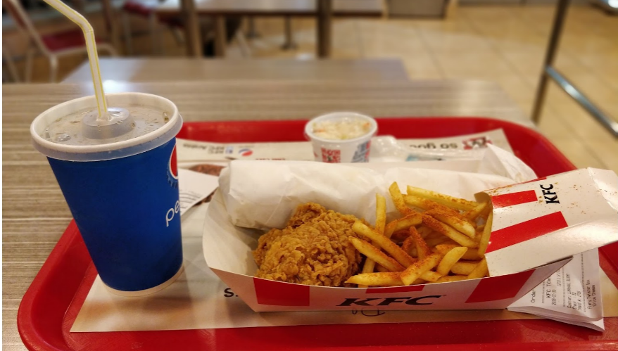 مطعم دجاج كنتاكي الدوحة