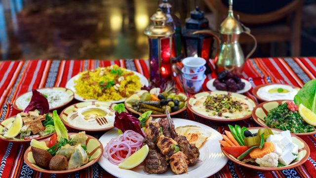 أفضل مطعم فطور رمضان في الخور (الاسعار + المنيو + الموقع)